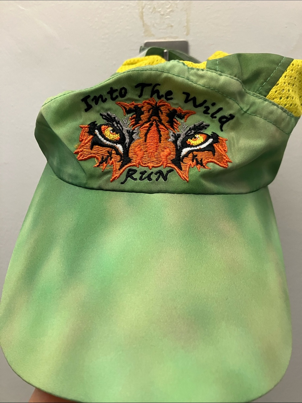 Into The Wild Run Green Visor Hat